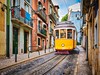 Portugalsko_Lisabon_Alfama_zluta_tramvaj.jpg