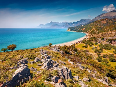 Pěšky jižní Albánií, odlet z Prahy