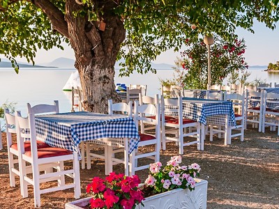 Hotel Crystal Waters