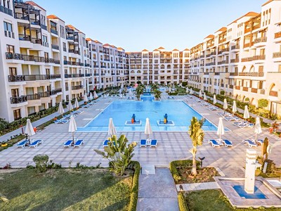 Gravity Hotel & Aqua Park