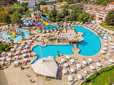 Dit Evrika Beach Club Hotel
