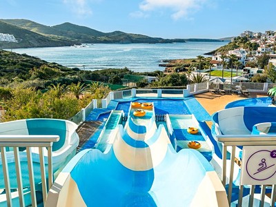 Fergus Club Carema Splash