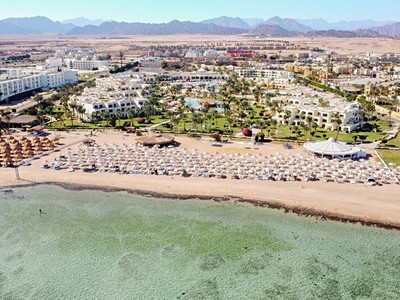 Regency Plaza Aqua Park & Spa Resort