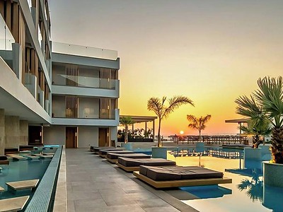 Akasha Beach Hotel & Spa