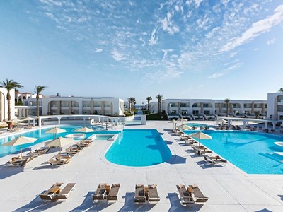 Sunrise White Hills Resort