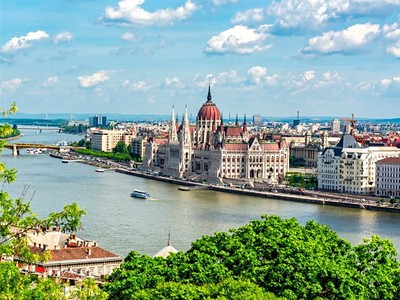 Budapešť s Parlamentem a relaxace v termálních lázních
