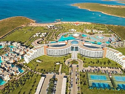 Aquasis De Luxe Resort and Spa