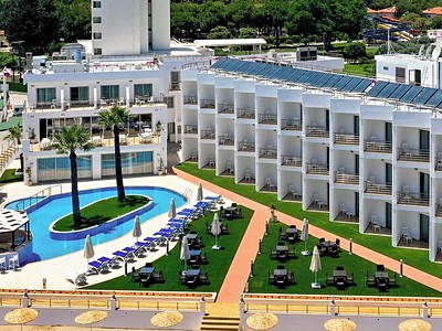 Mimoza Beach Hotel