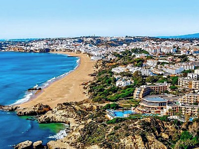 Auramar Beach Resort