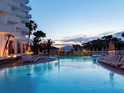 Fergus Style Cala Blanca