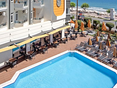 Hotel Monart City