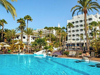 Corallium Beach
