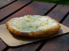 Langoš se zakysanou smetanou v termálech