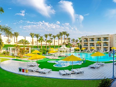 Hotel Aurora Oriental Resort