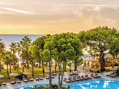 Balmy Beach Resort