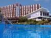 Hotel Thermal Aqua Maďarsko Hévíz - pohled na hotel a bazén