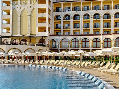 Alua Helios Bay