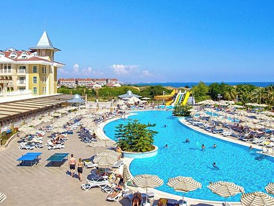 Side Star Resort
