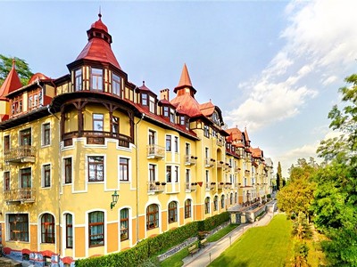 Tatranská Lomnica - Grandhotel Praha