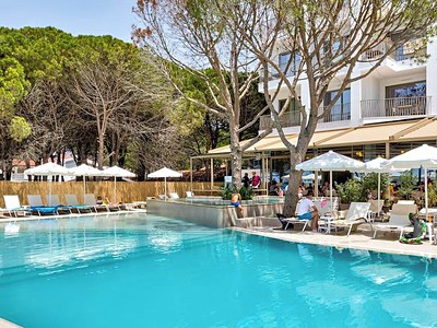 Fllad Resort & Spa
