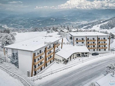 Hotel Brenta Dolomites Ski