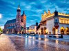 Krakow - Hlavní náměstí s Mariánským kostelem a historickou tržnicí Sukiennice