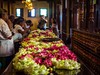 Sri_Lanka_Buddhuv_zub_modlitba.jpg