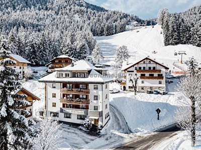 Piccolo Hotel Claudia Ski