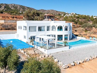 Zoe Blu Kalathos