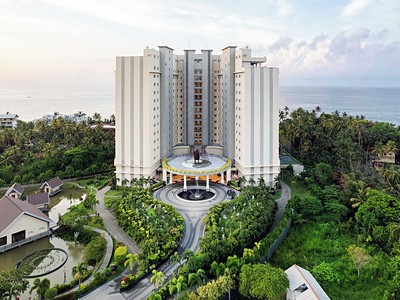 Araliya Beach Resort & Spa