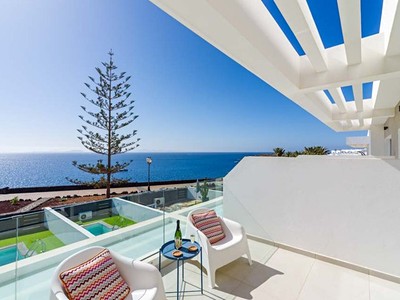 Marina Suite Villa Azul