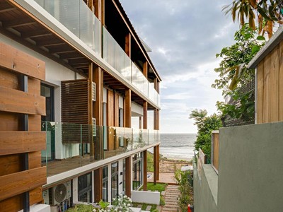 Moma by the Ocean, Trois Bassins