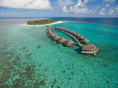 Angaga Island Resort & Spa