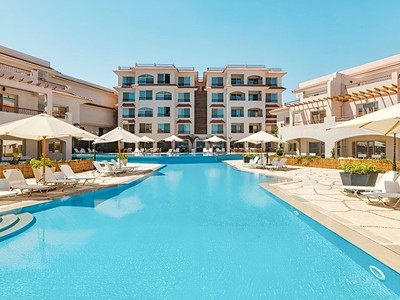 Aqua Heneish Beach Resort