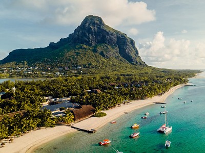 Paradis Beachcomber Golf Resort & Spa