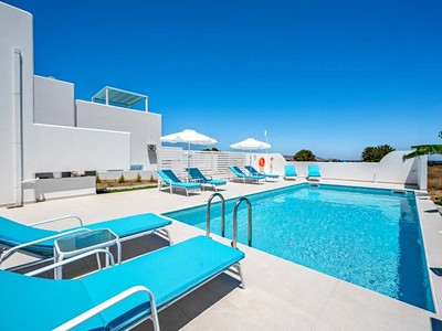 Villa Xenos Rose