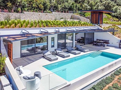 Villa Beyond the Dream