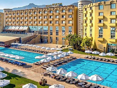 Merit Park Hotel