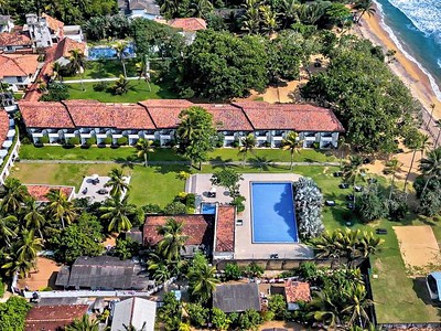 Hibiscus Beach Hotel