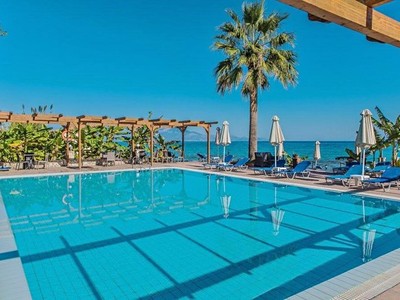 Belussi Beach Hotel & Suites