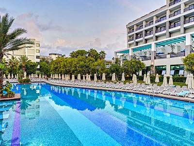 Hotel Seaden Valentine Resort & Spa