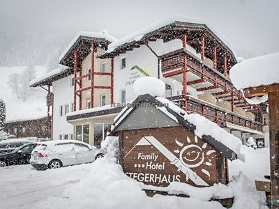 Familyhotel Stegerhaus Ski