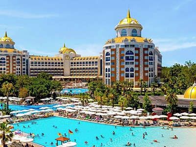 Delphin Be Grand
