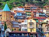 Gruzie - Tbilisi - barevné tradiční domy s dřevěnými balkony