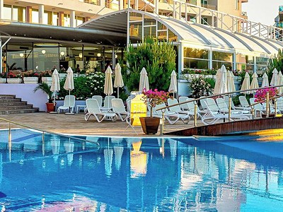 Sentido Neptun Beach