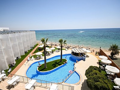 Mimoza Beach Hotel