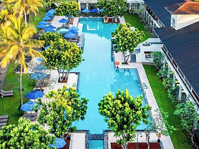 Centara Ceysands Resort & Spa